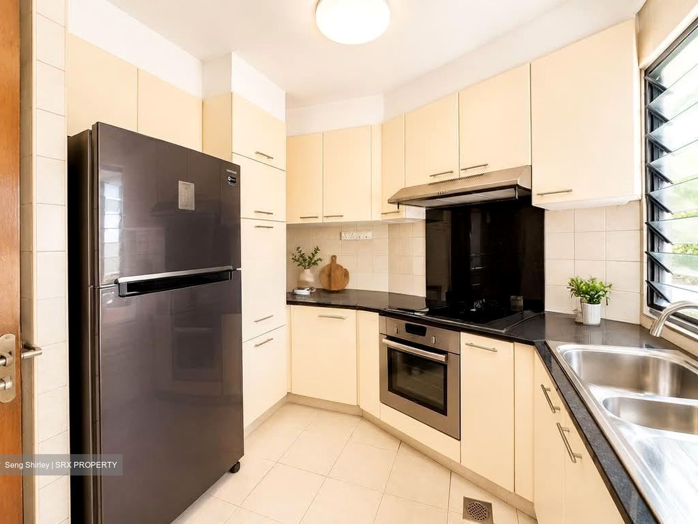 Goldenhill Villas (D19), Terrace #581477311